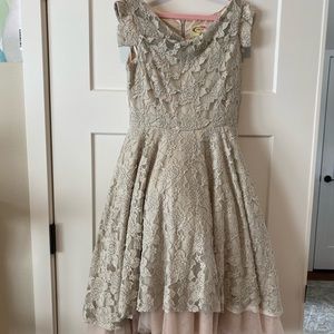 Gorgeous NWT Girls lace Joyfolie dress